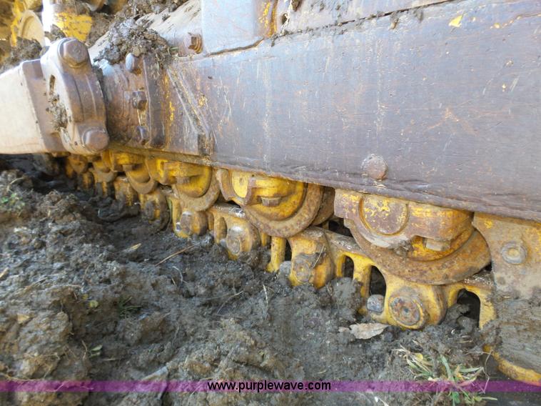 image for item J8879 Caterpillar D6D dozer