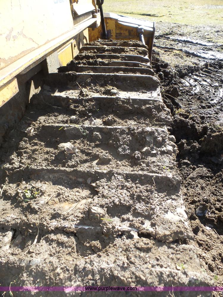 image for item J8879 Caterpillar D6D dozer