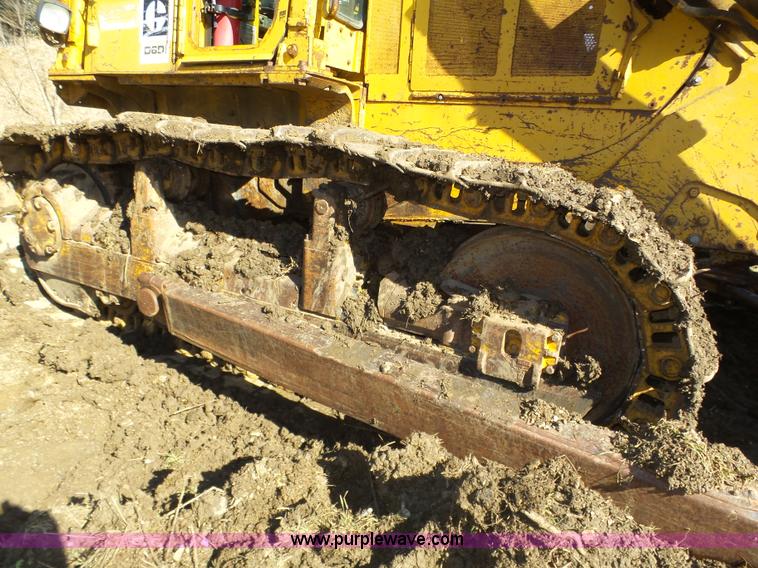 image for item J8879 Caterpillar D6D dozer