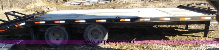 image for item J8910 2000 DCT 12T equipment trailer