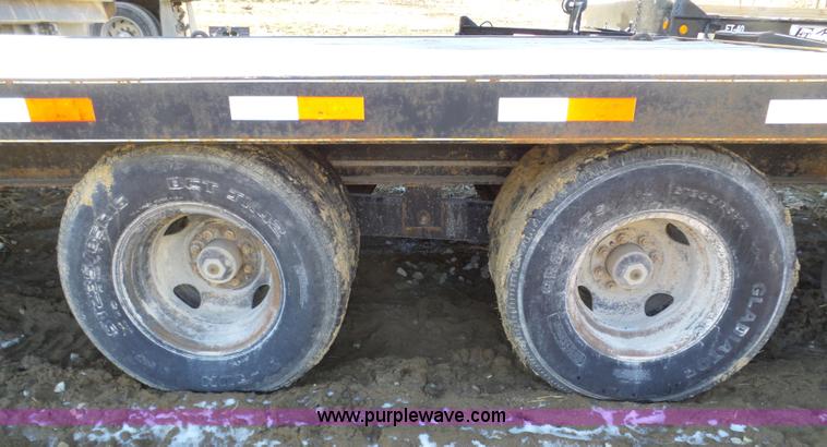 image for item J8910 2000 DCT 12T equipment trailer