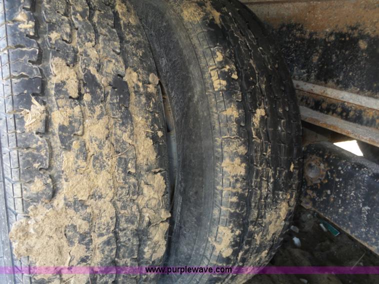 image for item J8910 2000 DCT 12T equipment trailer