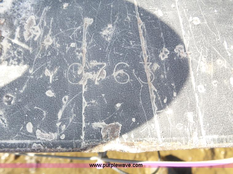 image for item J8910 2000 DCT 12T equipment trailer