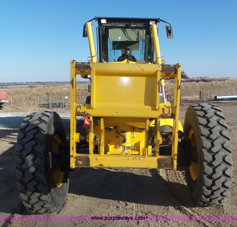 image for item J8915 2006 New Holland G200 motor grader