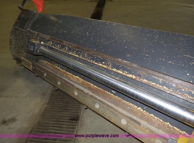 image for item J8915 2006 New Holland G200 motor grader