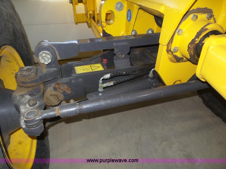 image for item J8915 2006 New Holland G200 motor grader