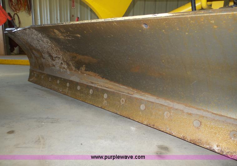 image for item J8915 2006 New Holland G200 motor grader