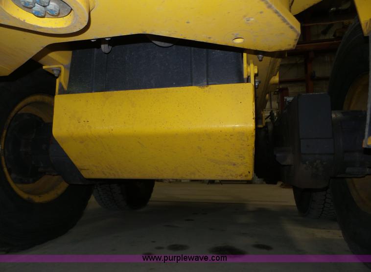 image for item J8915 2006 New Holland G200 motor grader