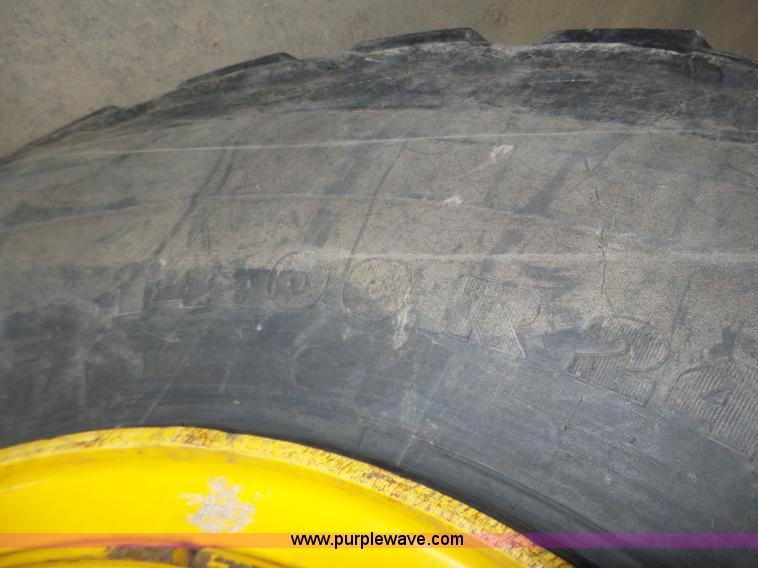 image for item J8915 2006 New Holland G200 motor grader