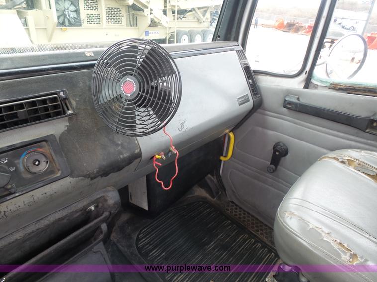 image for item K1293 1999 Freightliner FL70 service truck with crane