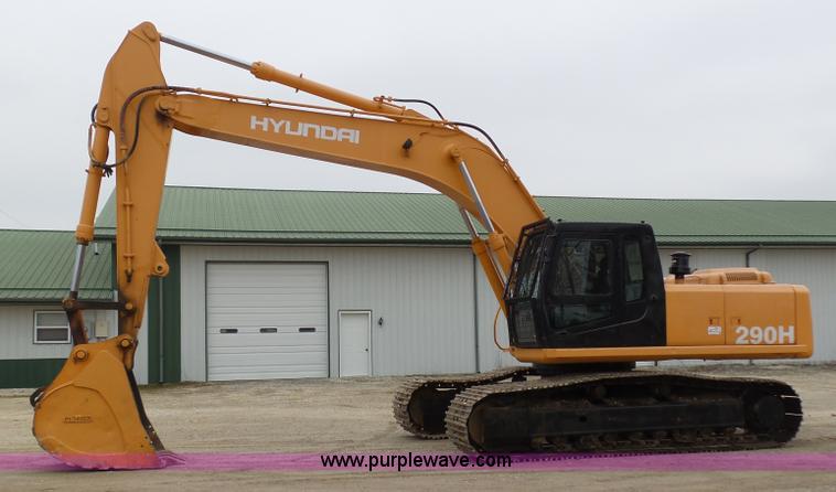 image for item K1304 2004 Hyundai 290 LC-7 excavator