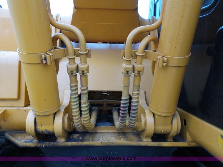 image for item K1304 2004 Hyundai 290 LC-7 excavator