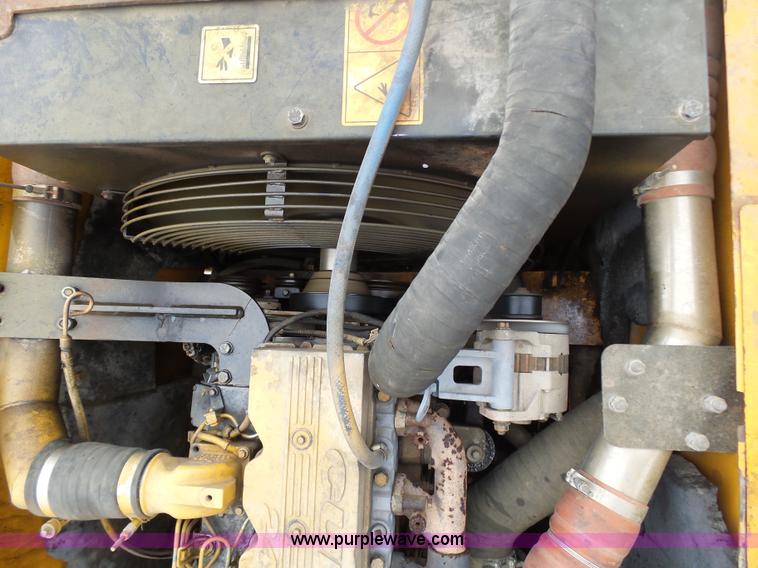 image for item K1304 2004 Hyundai 290 LC-7 excavator