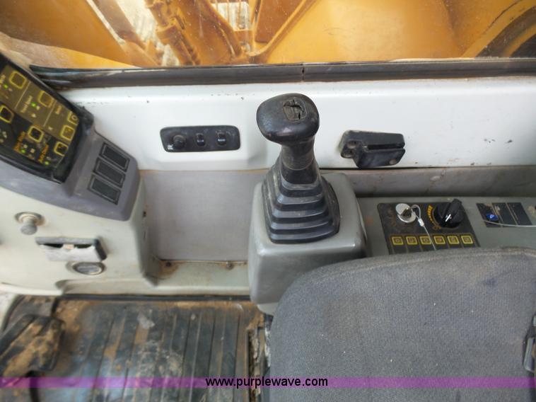 image for item K1304 2004 Hyundai 290 LC-7 excavator