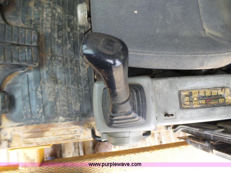 image for item K1304 2004 Hyundai 290 LC-7 excavator