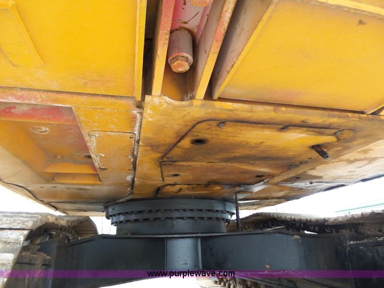 image for item K1304 2004 Hyundai 290 LC-7 excavator