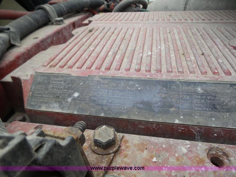 image for item K1305 2005 International 9900i semi truck