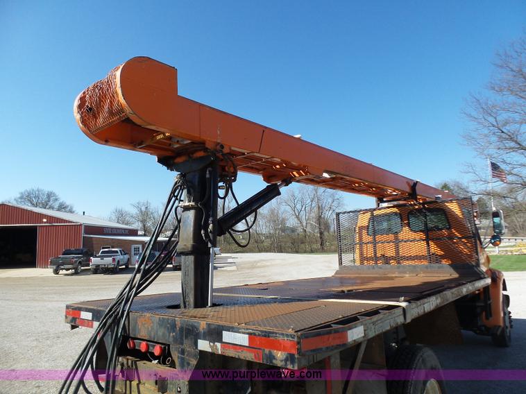 image for item K1311 1998 Ford L8501 Louisville 101 flatbed truck