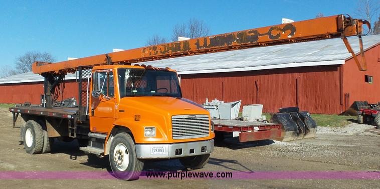 image for item K1312 1998 Freightliner FL70 flatbed truck
