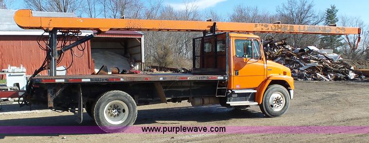 image for item K1312 1998 Freightliner FL70 flatbed truck