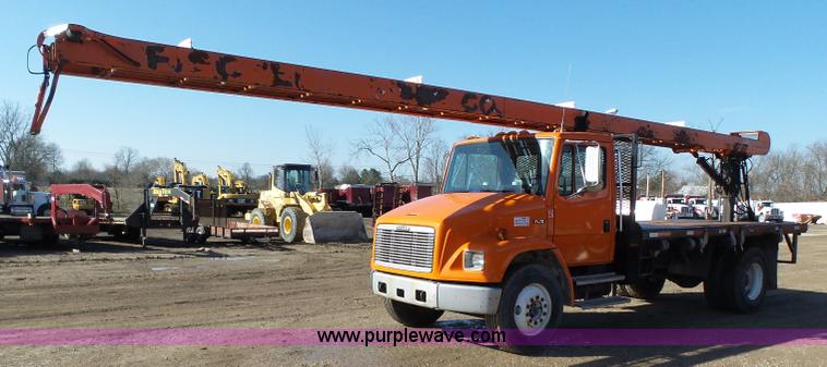 image for item K1312 1998 Freightliner FL70 flatbed truck