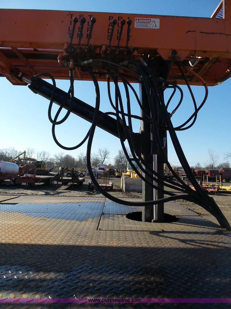 image for item K1312 1998 Freightliner FL70 flatbed truck