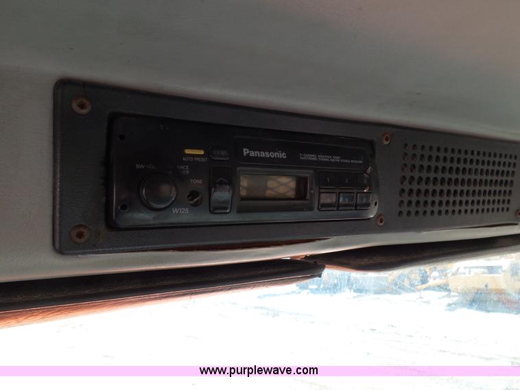 image for item K1312 1998 Freightliner FL70 flatbed truck