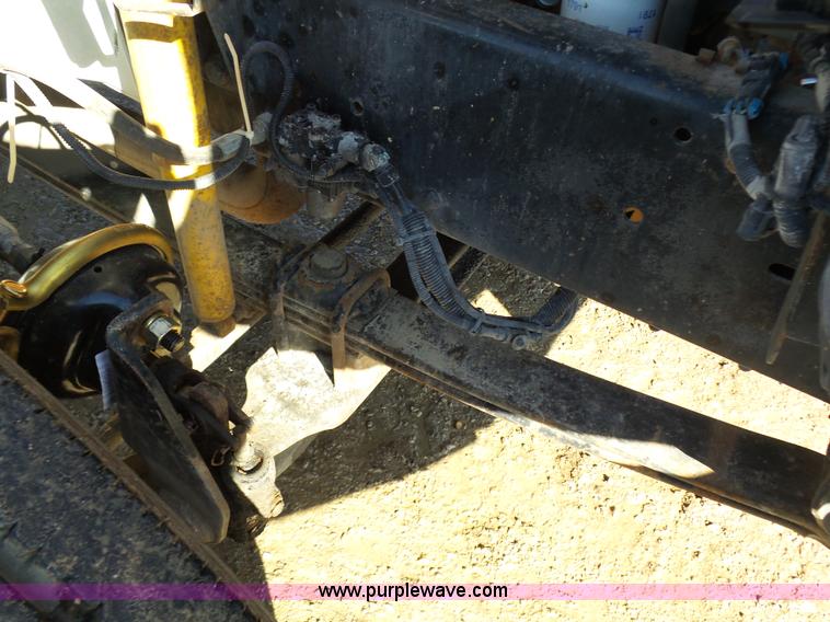 image for item K1312 1998 Freightliner FL70 flatbed truck