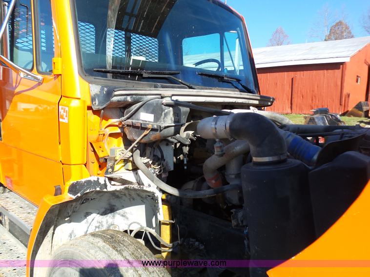 image for item K1312 1998 Freightliner FL70 flatbed truck