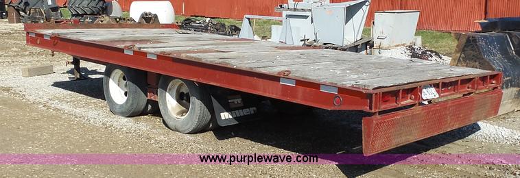 image for item K1313 2001 Miller 0T610 tilt deck trailer