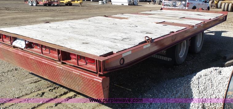 image for item K1313 2001 Miller 0T610 tilt deck trailer