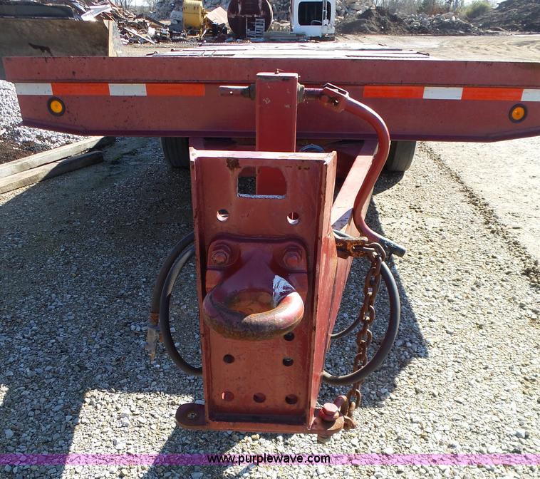 image for item K1313 2001 Miller 0T610 tilt deck trailer