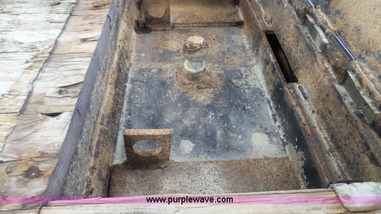 image for item K3493 2007 Ford F550 Super Duty Crew Cab flatbed truck