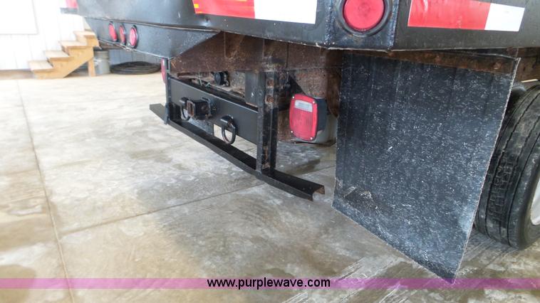 image for item K3493 2007 Ford F550 Super Duty Crew Cab flatbed truck