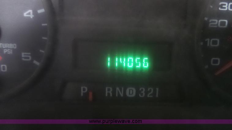 image for item K3493 2007 Ford F550 Super Duty Crew Cab flatbed truck