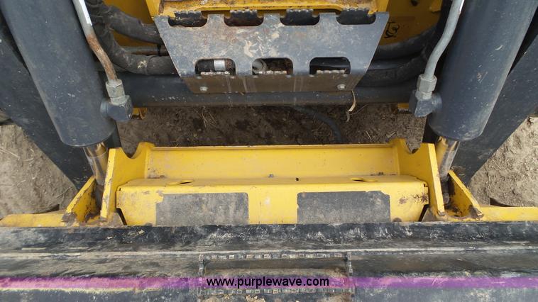 image for item K3494 2013 John Deere 332E skid steer