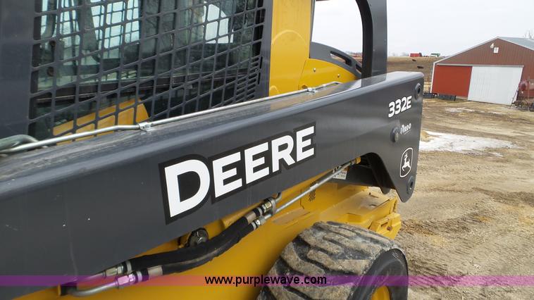 image for item K3494 2013 John Deere 332E skid steer