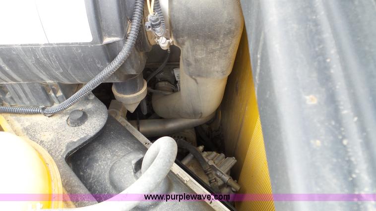 image for item K3494 2013 John Deere 332E skid steer