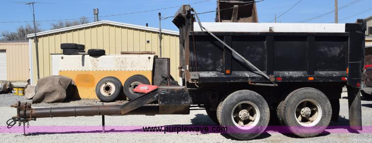 image for item K4340 1993 shop built pup trailer