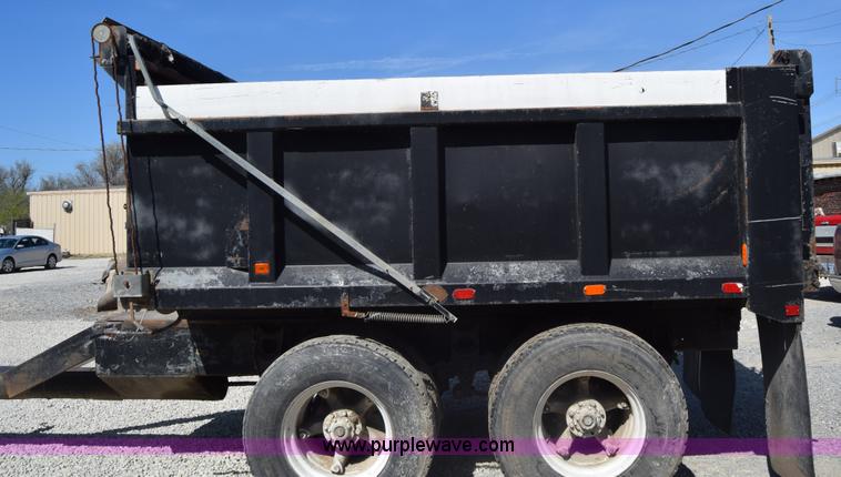 image for item K4340 1993 shop built pup trailer