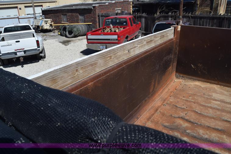 image for item K4340 1993 shop built pup trailer