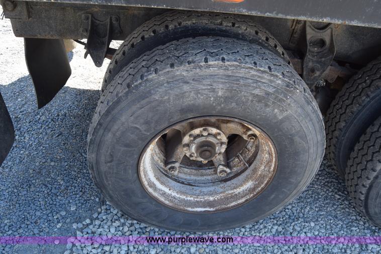 image for item K4340 1993 shop built pup trailer