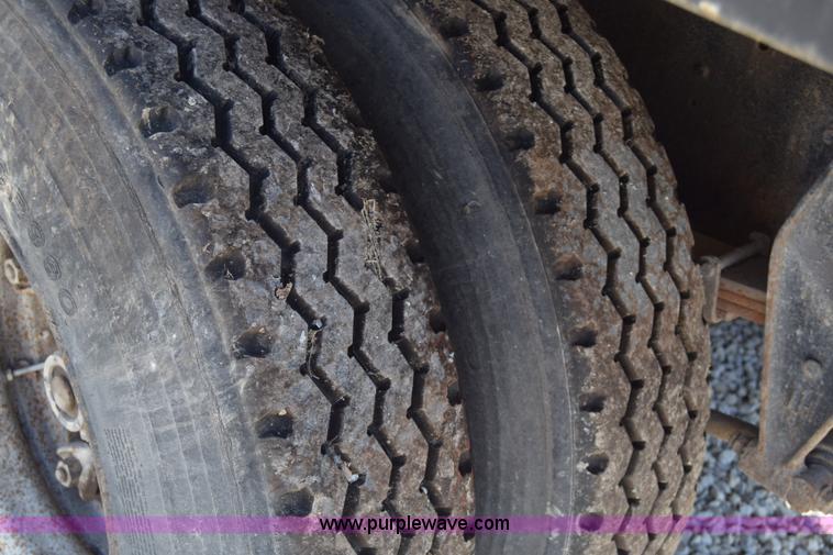 image for item K4340 1993 shop built pup trailer