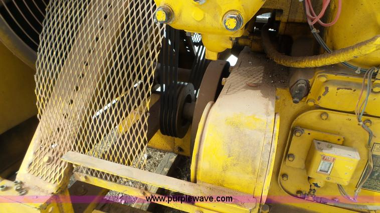 image for item K4587 Caterpillar G398 generator