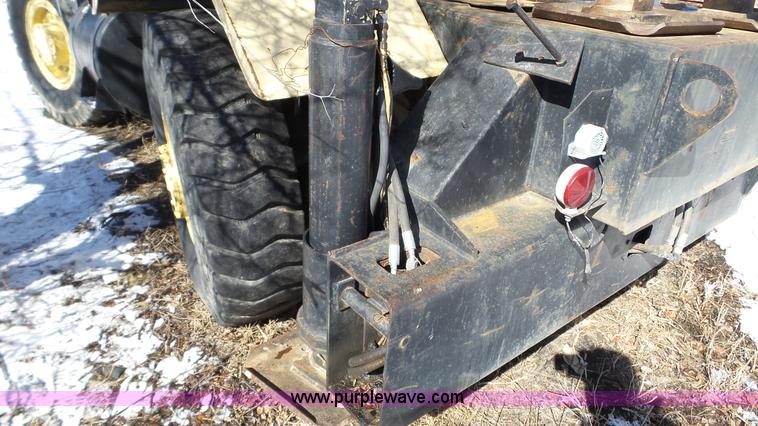 image for item K4588 P & H Omega 20 crane