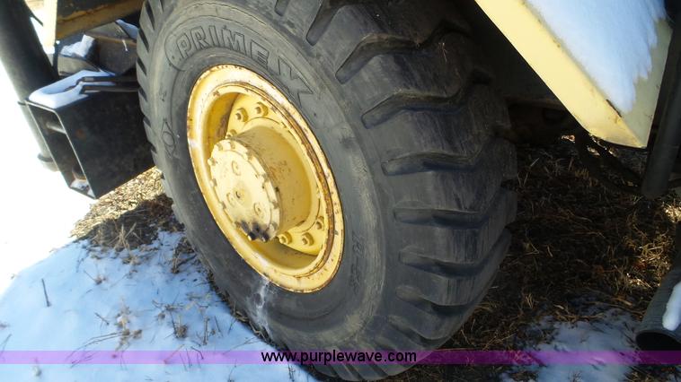 image for item K4588 P & H Omega 20 crane