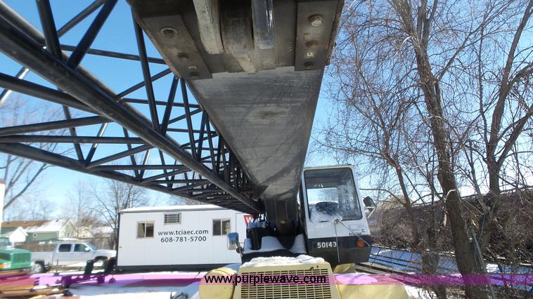 image for item K4588 P & H Omega 20 crane