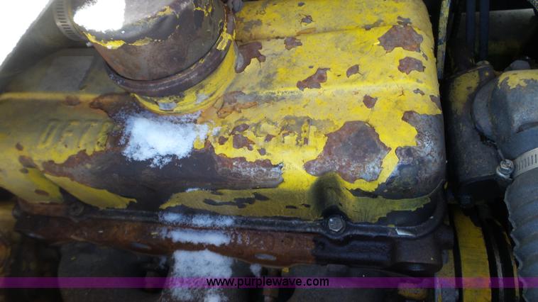 image for item K4588 P & H Omega 20 crane