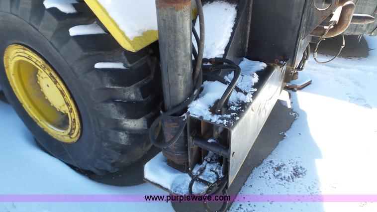 image for item K4589 P & H Omega 20 crane