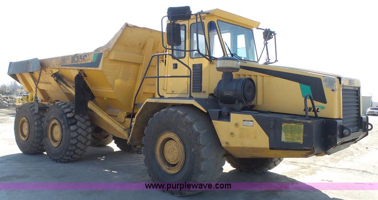 image for item K5039 1999 Bell B35C haul truck